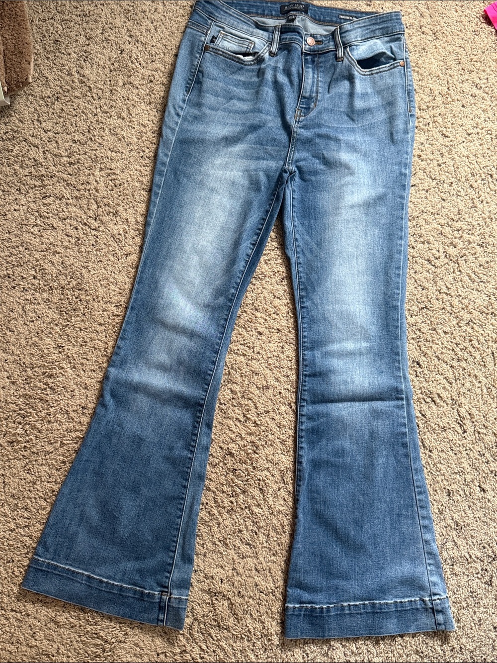 Judy Blue Medium Wash Flare Jeans